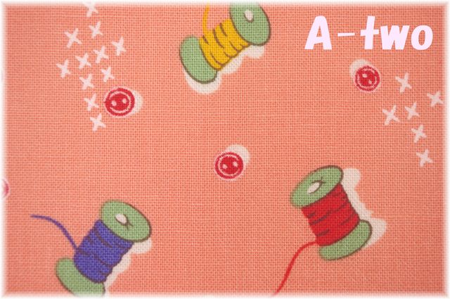 moda　30S PLAYTIME　SEWING BOX　PETAL　33632-13　（約110cm幅×50cm）