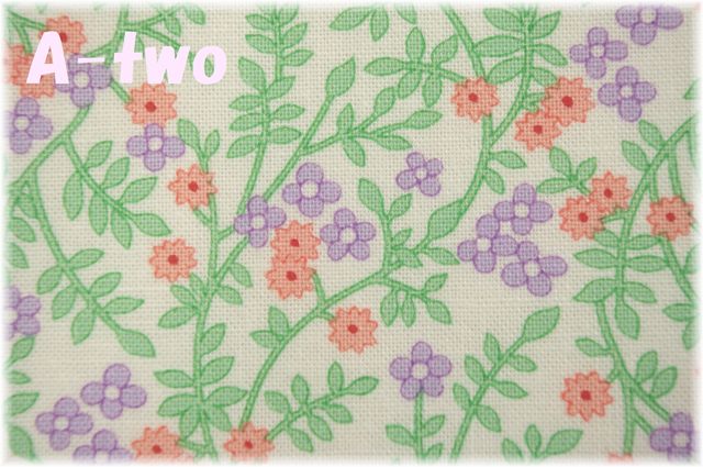 moda　30S PLAYTIME　BLOOMING BLOSSOMS　PASTEL　33633-21　（約110cm幅×50cm）