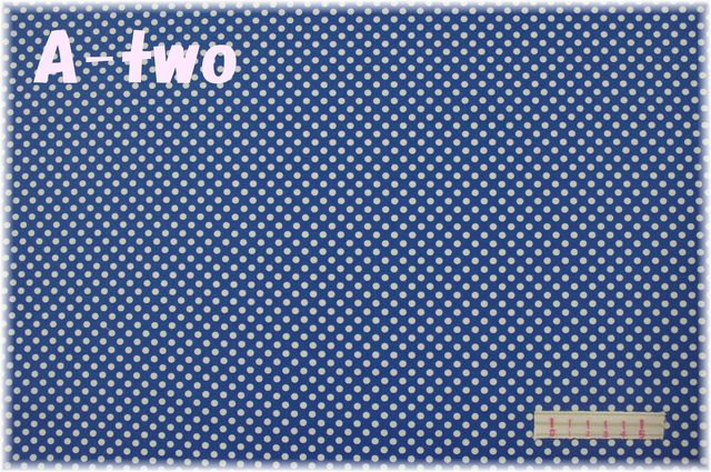 moda　30S PLAYTIME　DOTTY　BLUEBELL　33637-17　（約110cm幅×50cm）