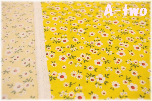 WINDHAM FABRICS　Falling daisies　イエロー　52741-2　（約110cm幅×50cm）