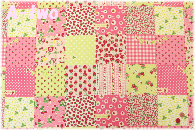 ストロベリーパッチ　ピンク×ライトグリーン　（約110cm幅×50cm）
