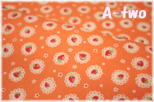 レースストロベリー　オレンジ　AT801920-C　（約110cm幅×50cm）