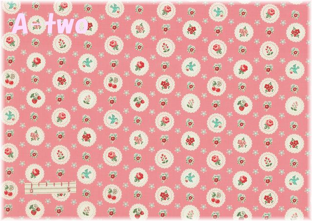 ファンシースカラップ　ピンク　AT826284-A　（約110cm幅×50cm）
