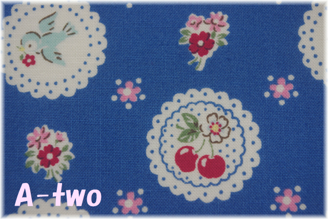 ファンシースカラップ　ブルー　AT826284-E　（約110cm幅×50cm）