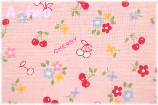 ミニミニチェリー　ピンク　AT826444-A　（約110cm幅×50cm）