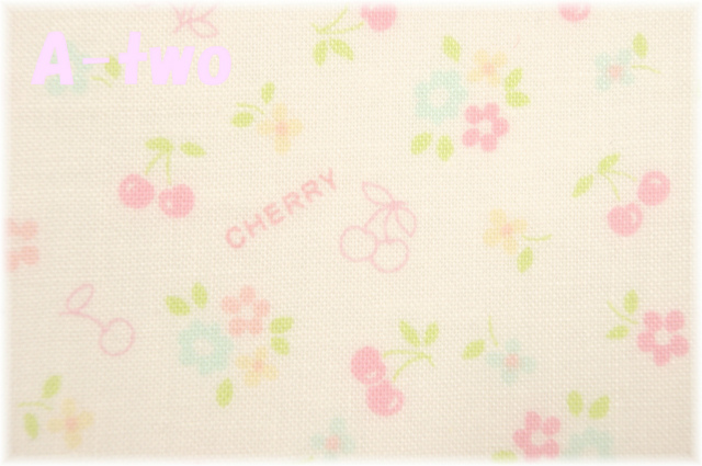 ミニミニチェリー　生成×パステル　AT826444-E　（約110cm幅×50cm）