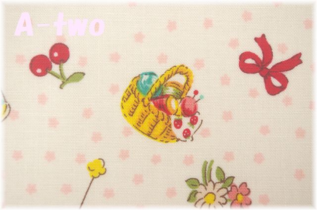 Happy Hands Sew Sweets　生成り×カラフル　AT829635-A　（約110cm幅×50cm）