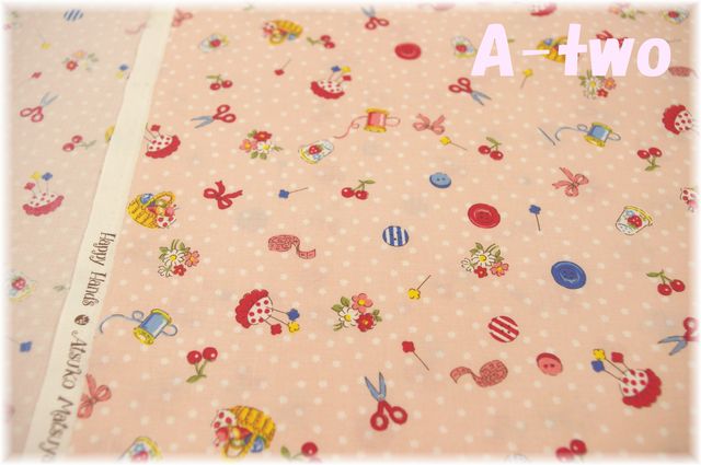 Happy Hands Sew Sweets　ピンク　AT829635-B　（約110cm幅×50cm）
