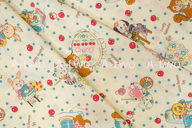 Happy Sewing Animals　生成り×ブルー　AT829883-E　（約110cm幅×50cm）