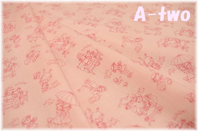 Quilt Gate　Dear Little World　Weekly　ピンク　LW2030-15-D　（約110cm幅×50cm）